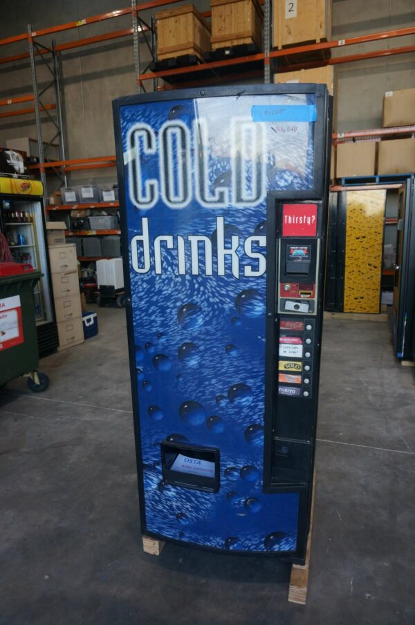 Second-hand 6-selection closed-front drink machine, catalogue reference 1005