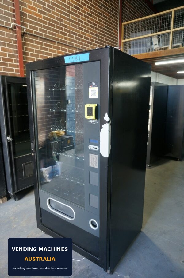 Photograph of 4 wide combo vending machine, unit reference 1181