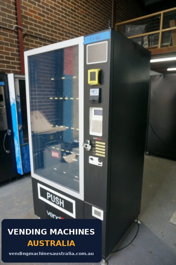 Photograph of 4 wide combo vending machine with high capacity can draw, unit reference 1186